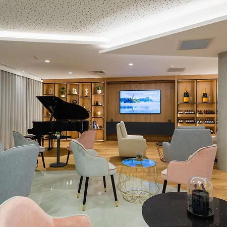 Brit Paris Orly Rungis Thiais