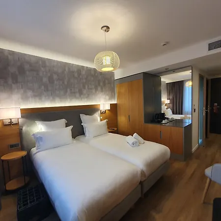 Отель Brit Paris Orly Rungis 4*