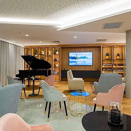 Brit Paris Orly Rungis 4*