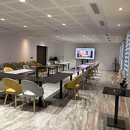 Brit Paris Orly Rungis Hotel 4*