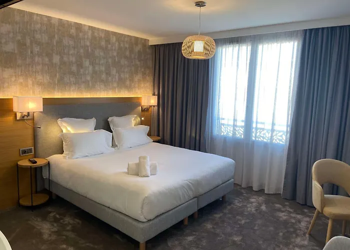 Brit Paris Orly Rungis 4*